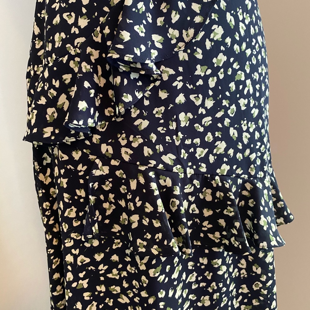 High Low Ruffle Abstract Print Dress - Picture 4 of 7